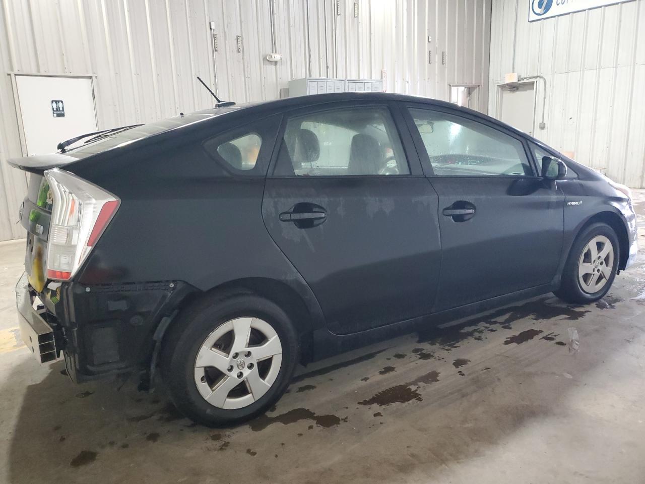 2010 Toyota Prius - Image 3