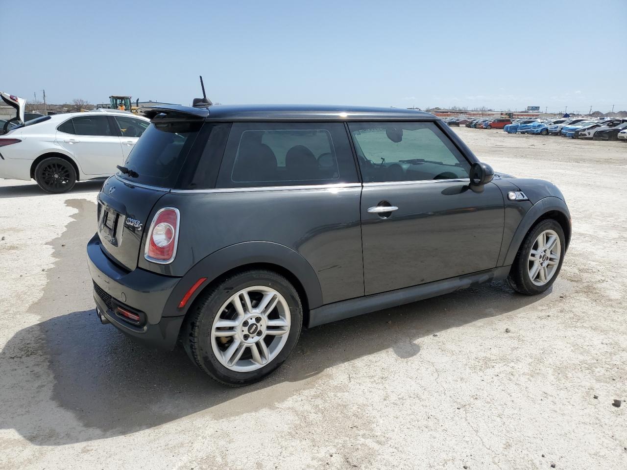2013 MINI Cooper - Image 3