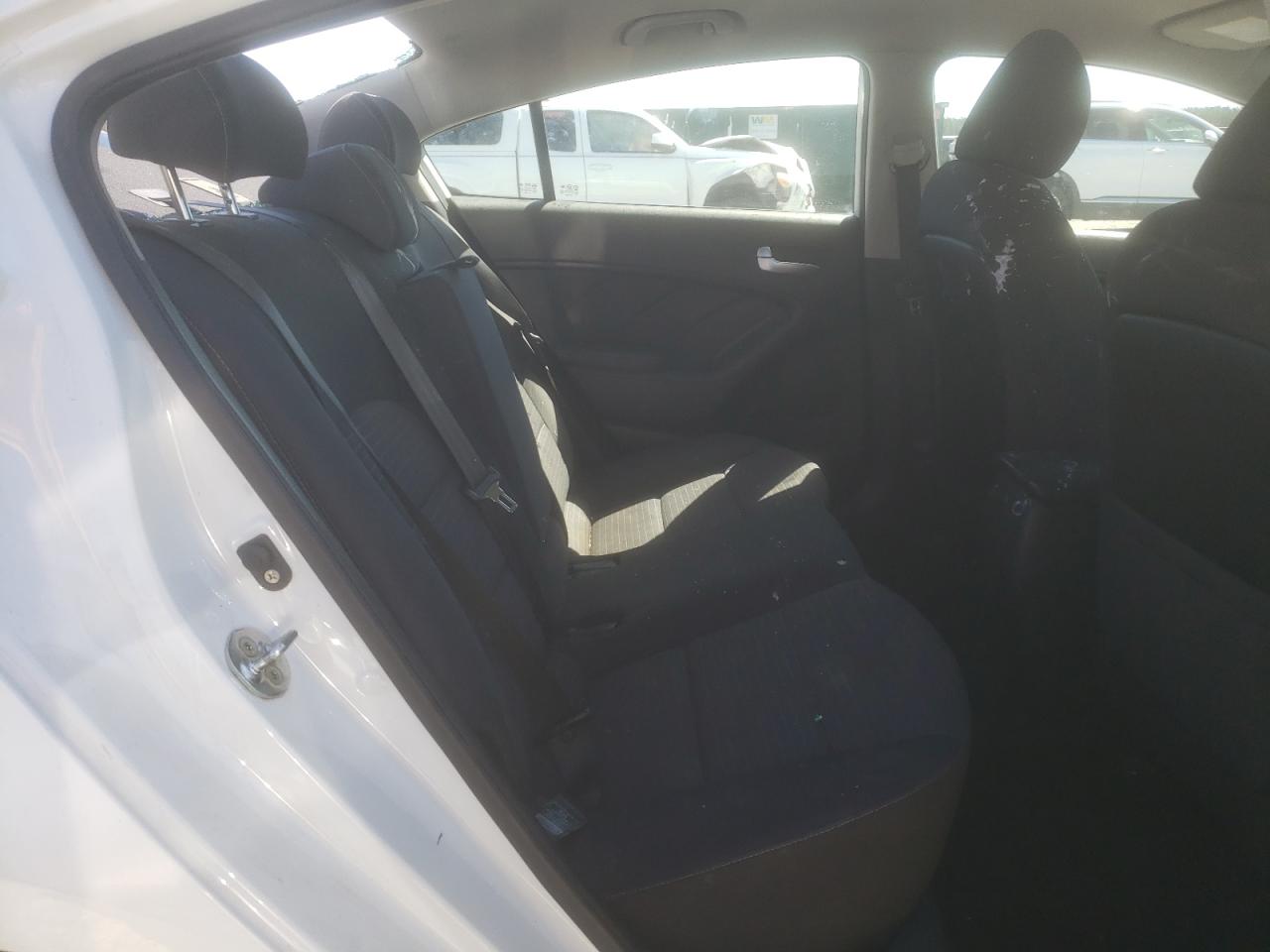 2018 Kia Forte - Image 11