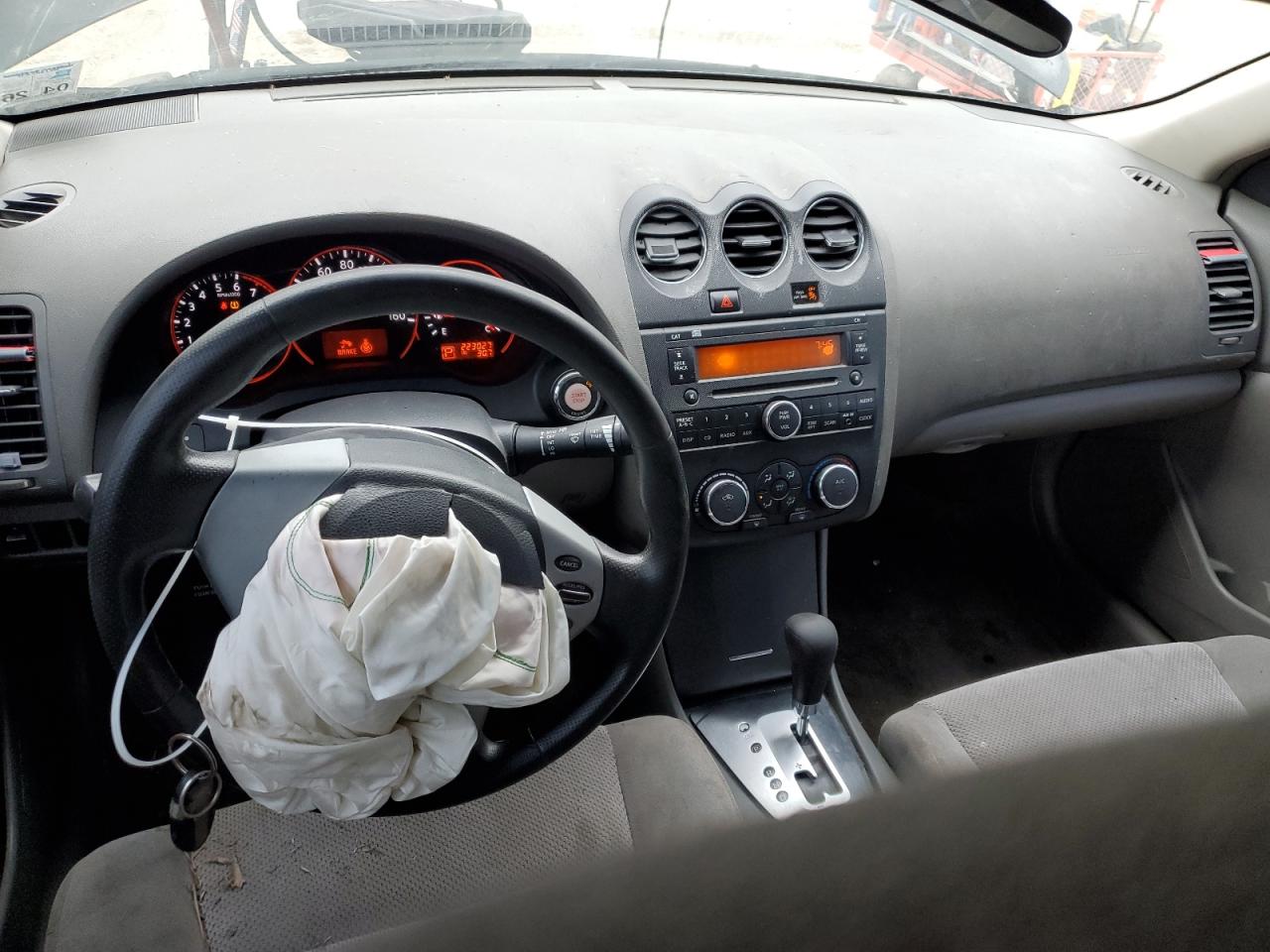 2009 Nissan Altima - Image 8