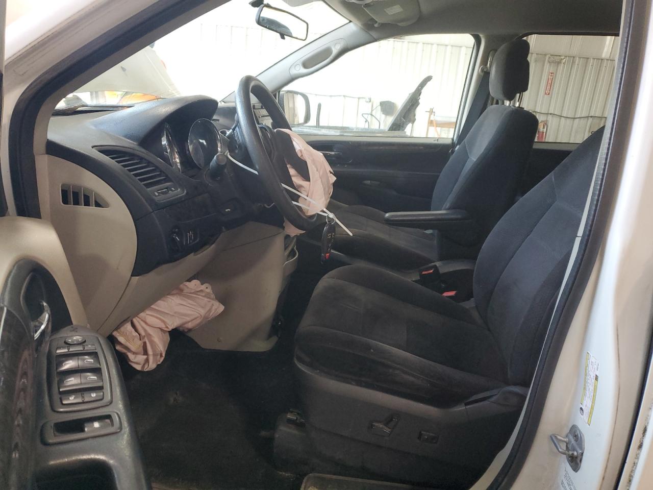 2011 Dodge Caravan - Image 7