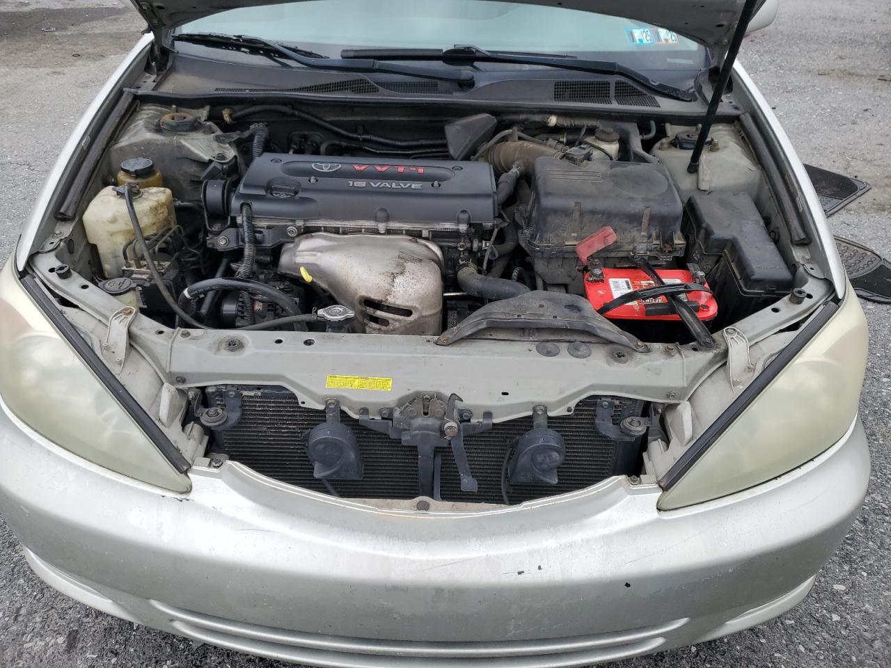 2004 Toyota Camry - Image 11