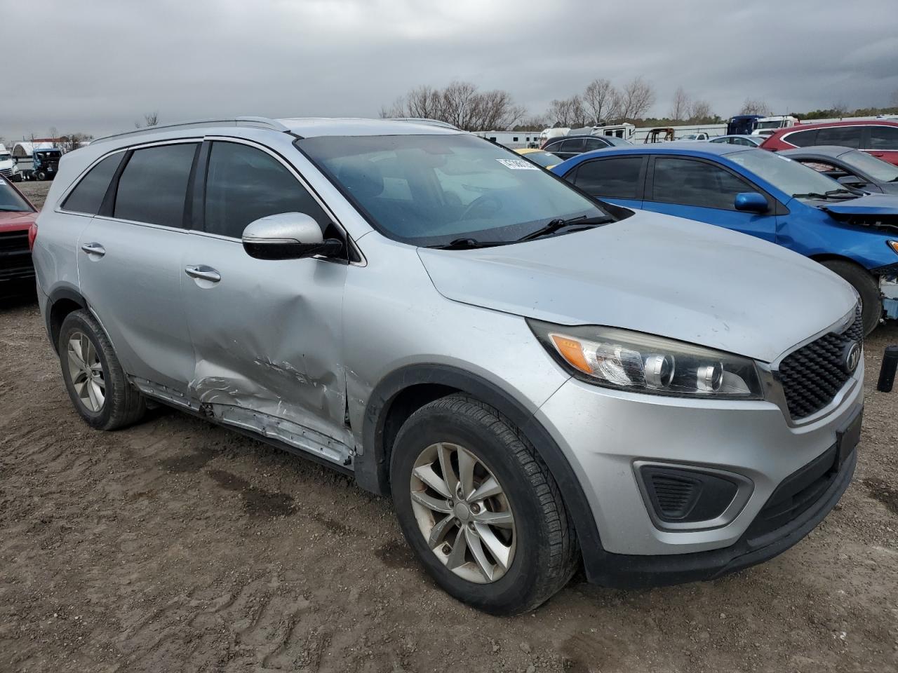 2016 Kia Sorento - Image 4