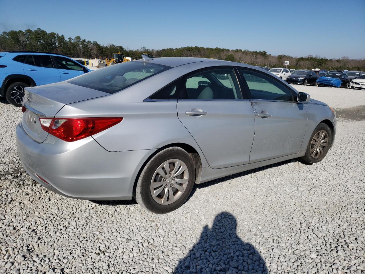 2011 Hyundai Sonata - Image 3