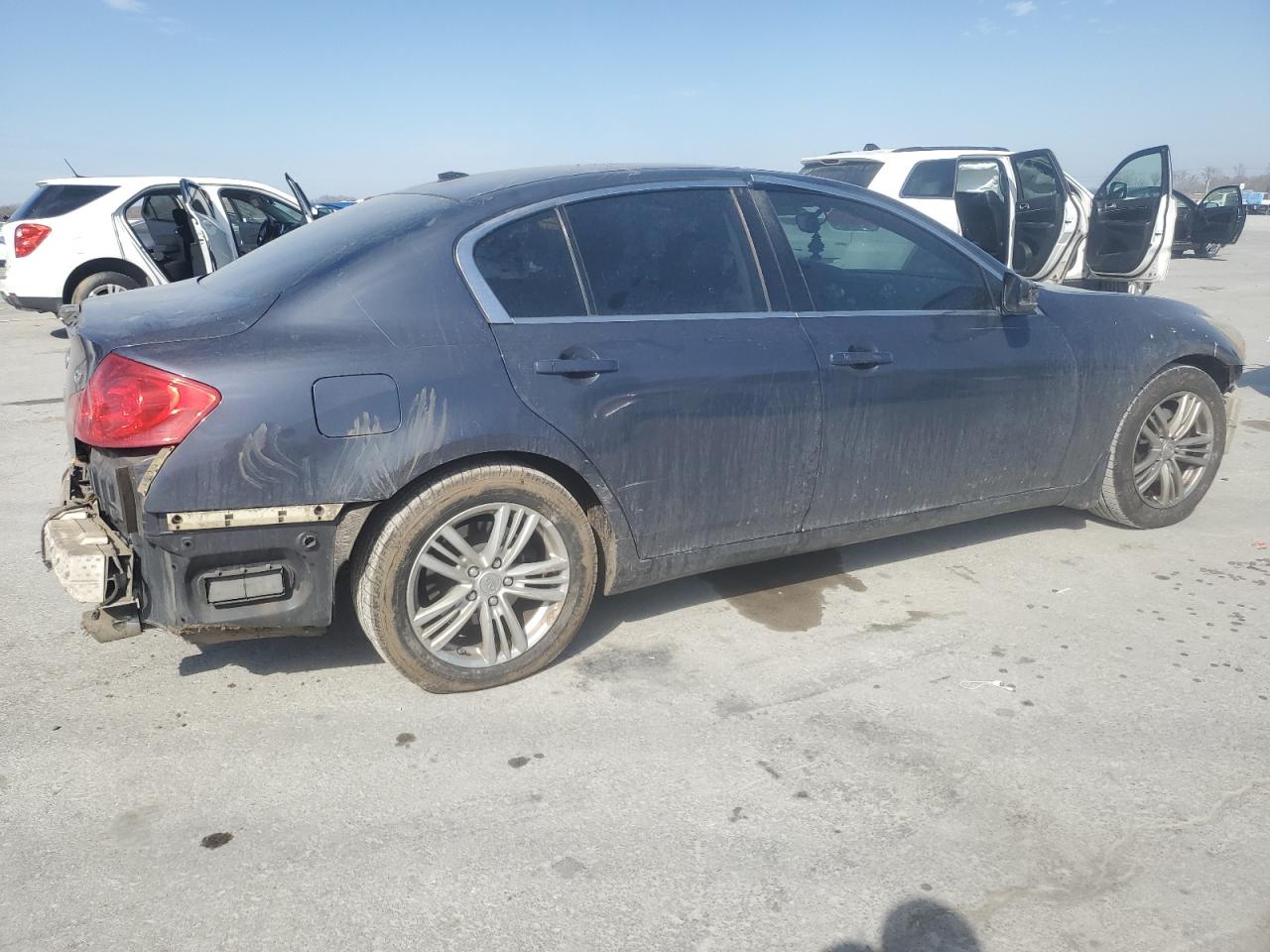 2011 Infiniti G - Image 3
