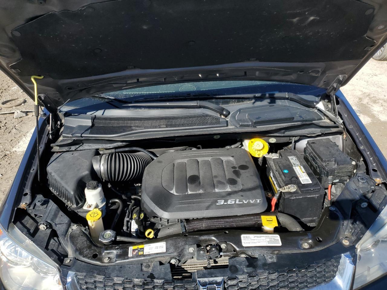 2016 Dodge Caravan - Image 12