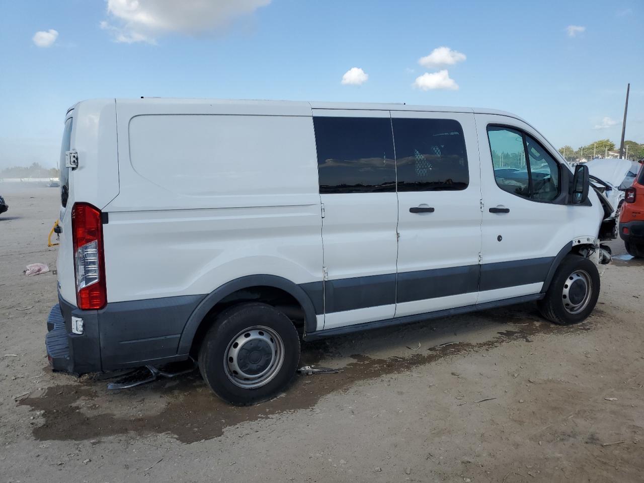 2015 Ford Transit - Image 3