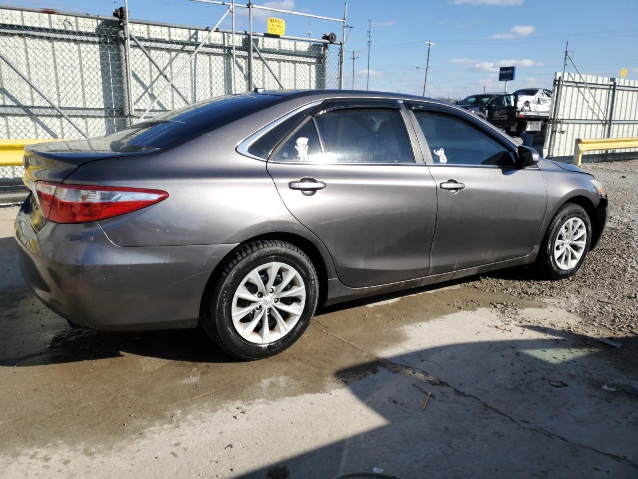 2015 Toyota Camry - Image 3