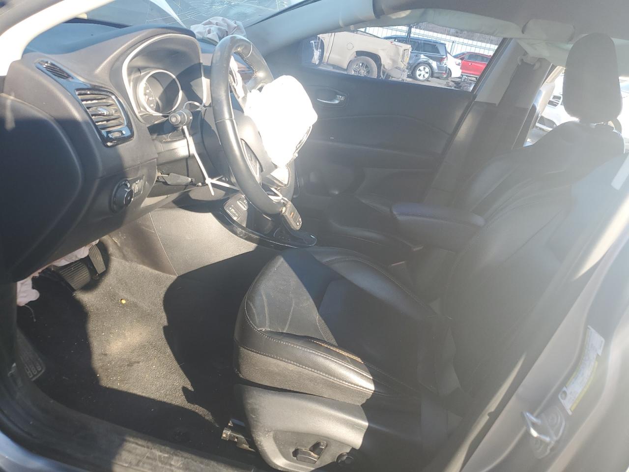 2018 Jeep Compass - Image 7