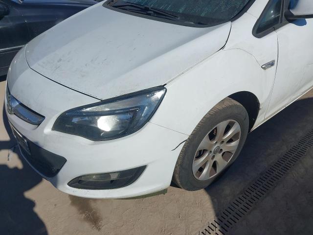 2014 VAUXHALL ASTRA DESI