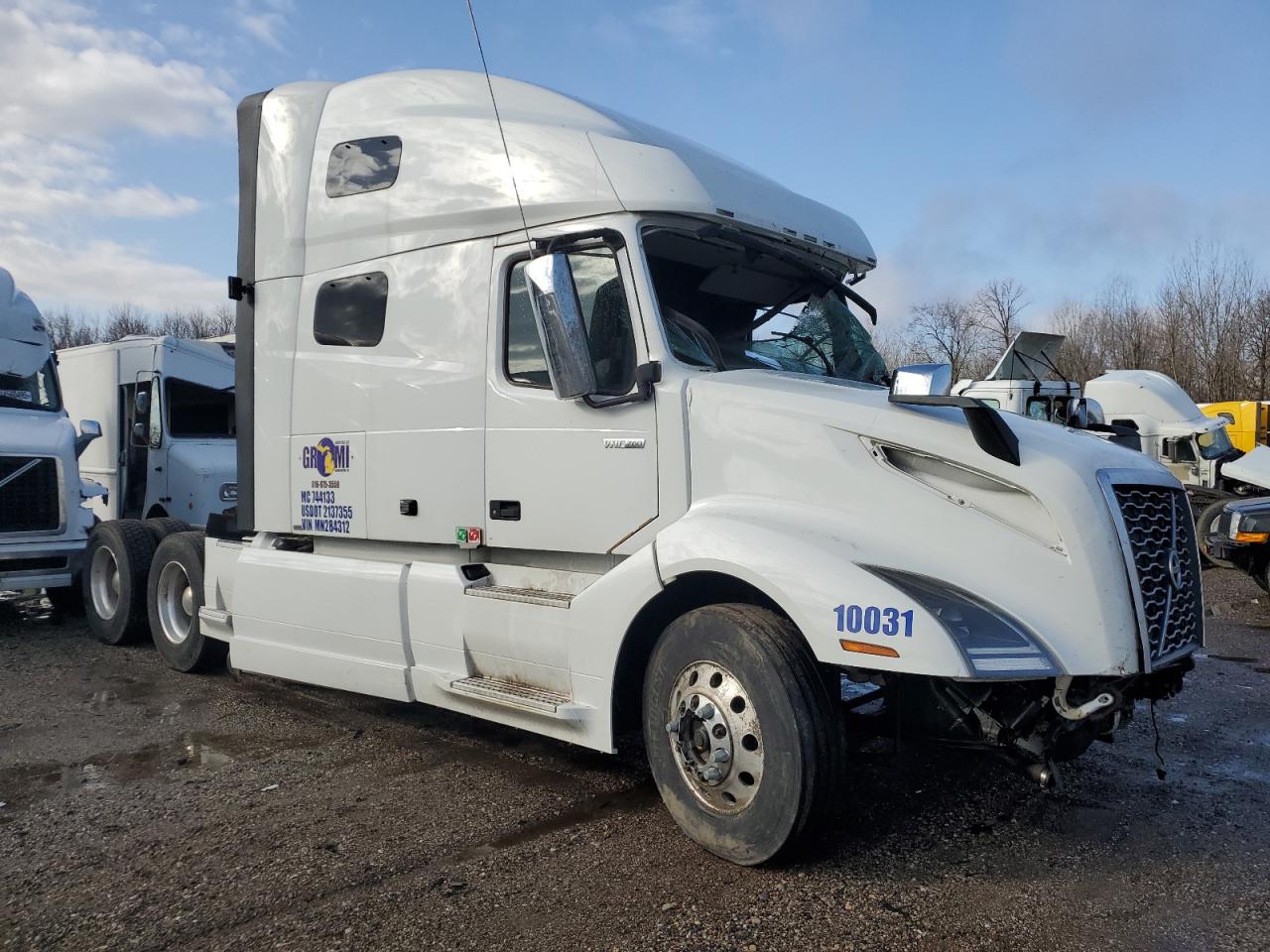 2021 Volvo Vnl Semi Truck продається в Portland, MI - All Over