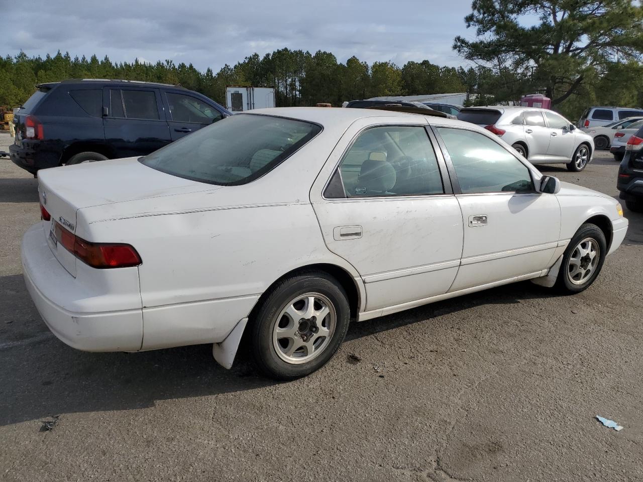 1999 Toyota Camry - Image 3