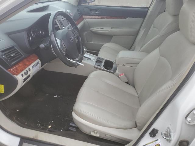  SUBARU OUTBACK 2012 White