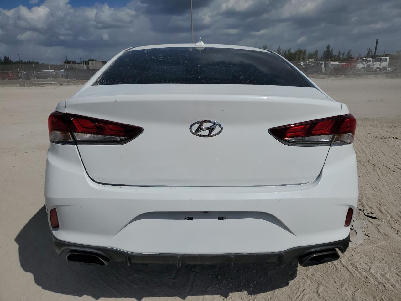 2018 Hyundai Sonata - Image 6