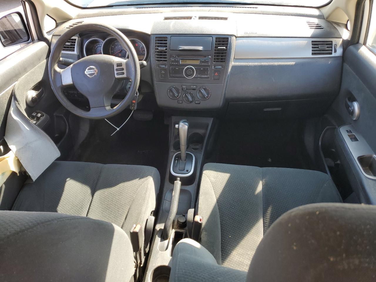 2010 Nissan Versa - Image 8
