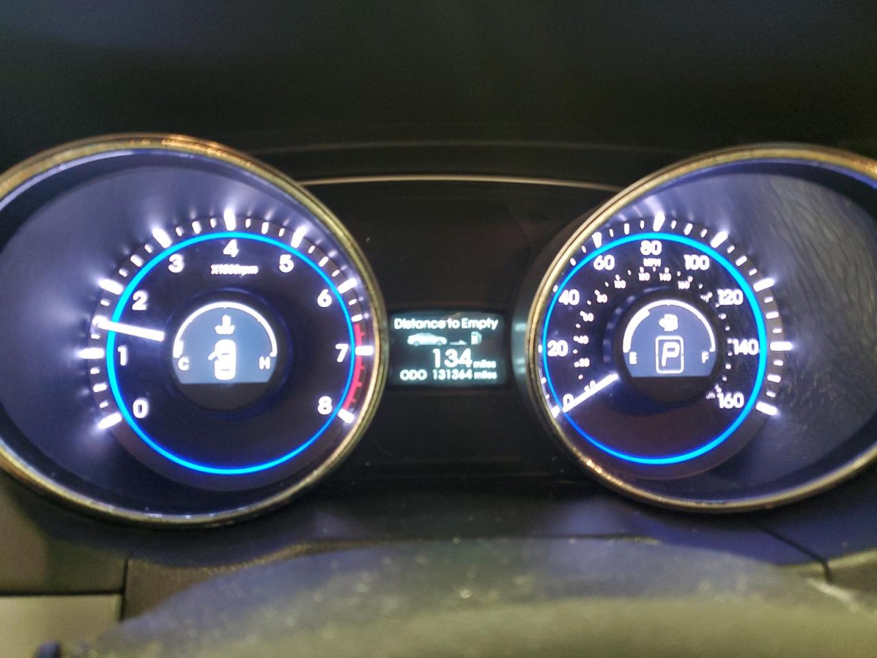 2011 Hyundai Sonata - Image 9