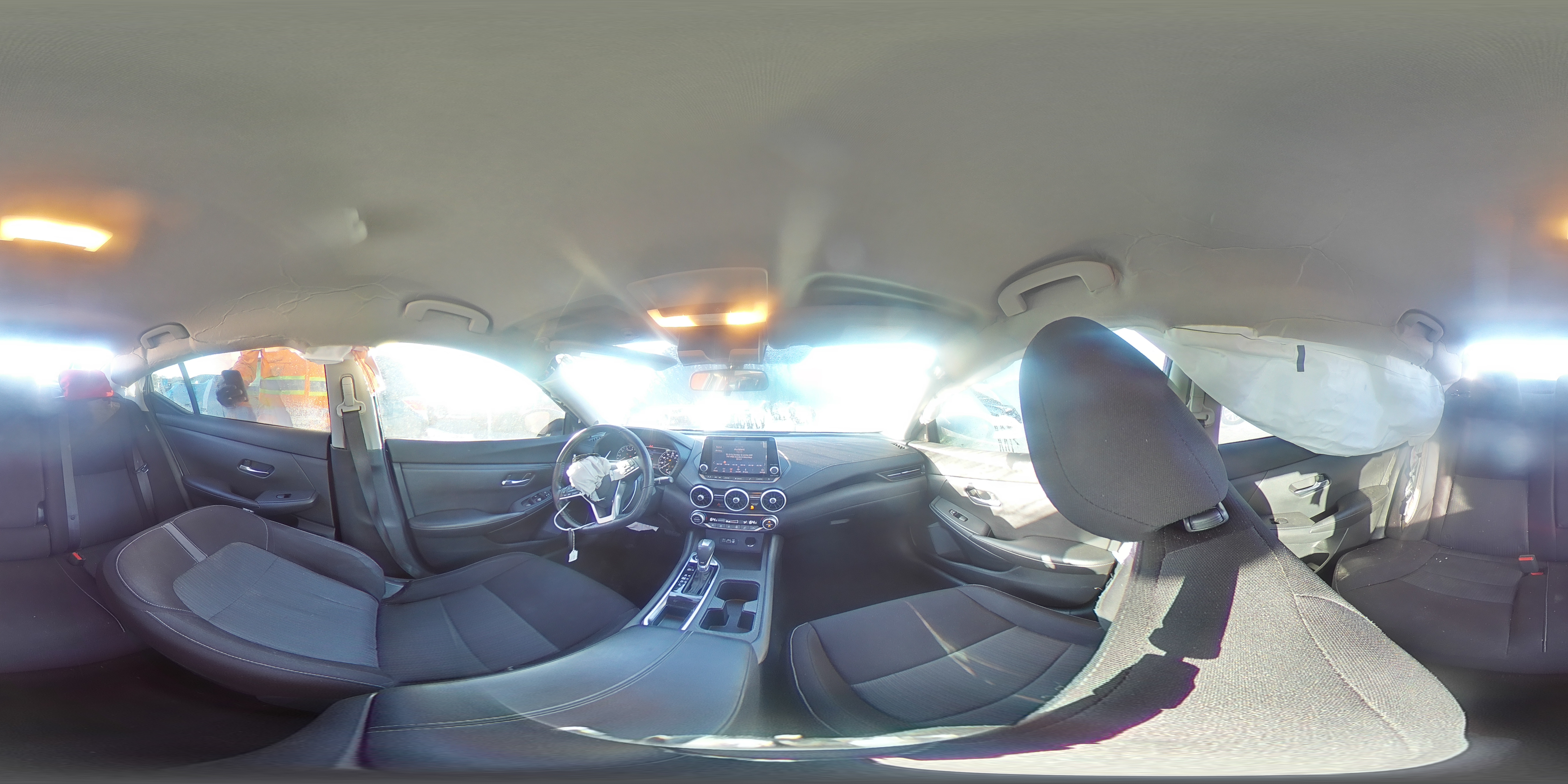 2020 Nissan Sentra - Image 13