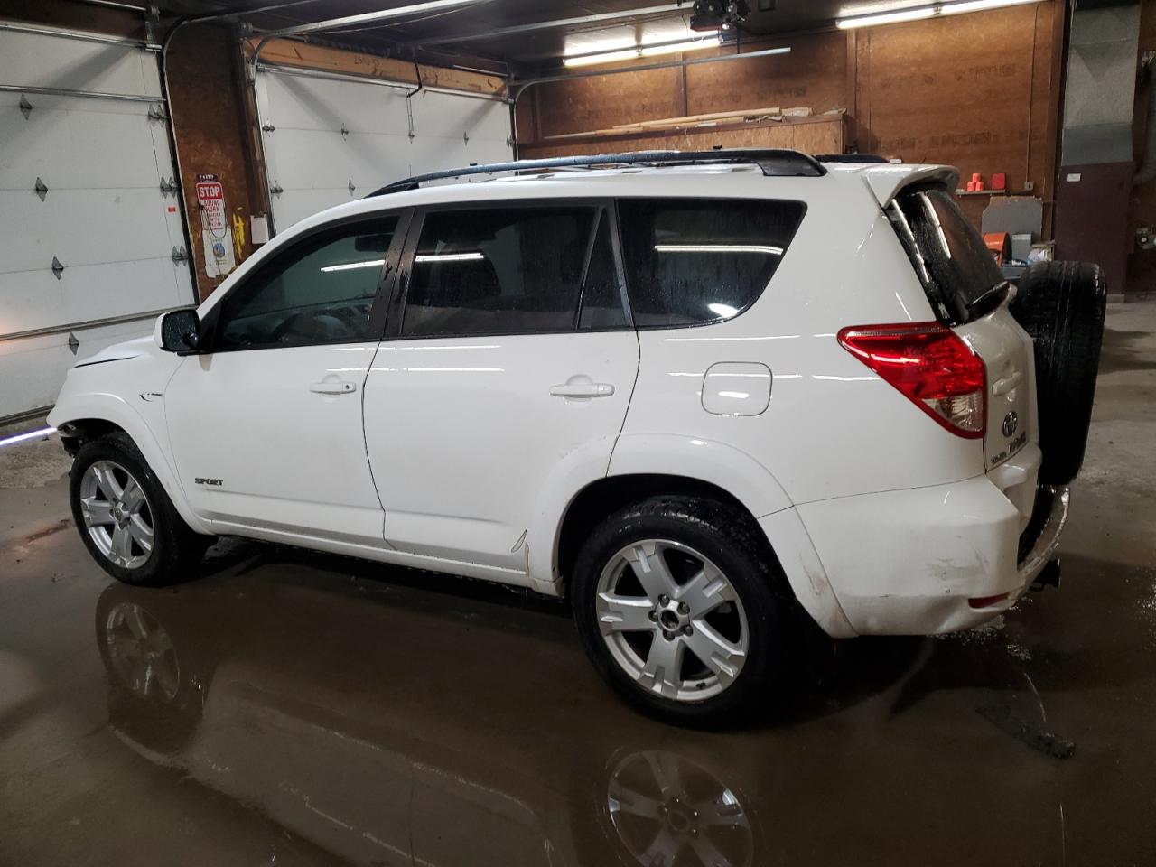 2006 Toyota RAV 4 - Image 2