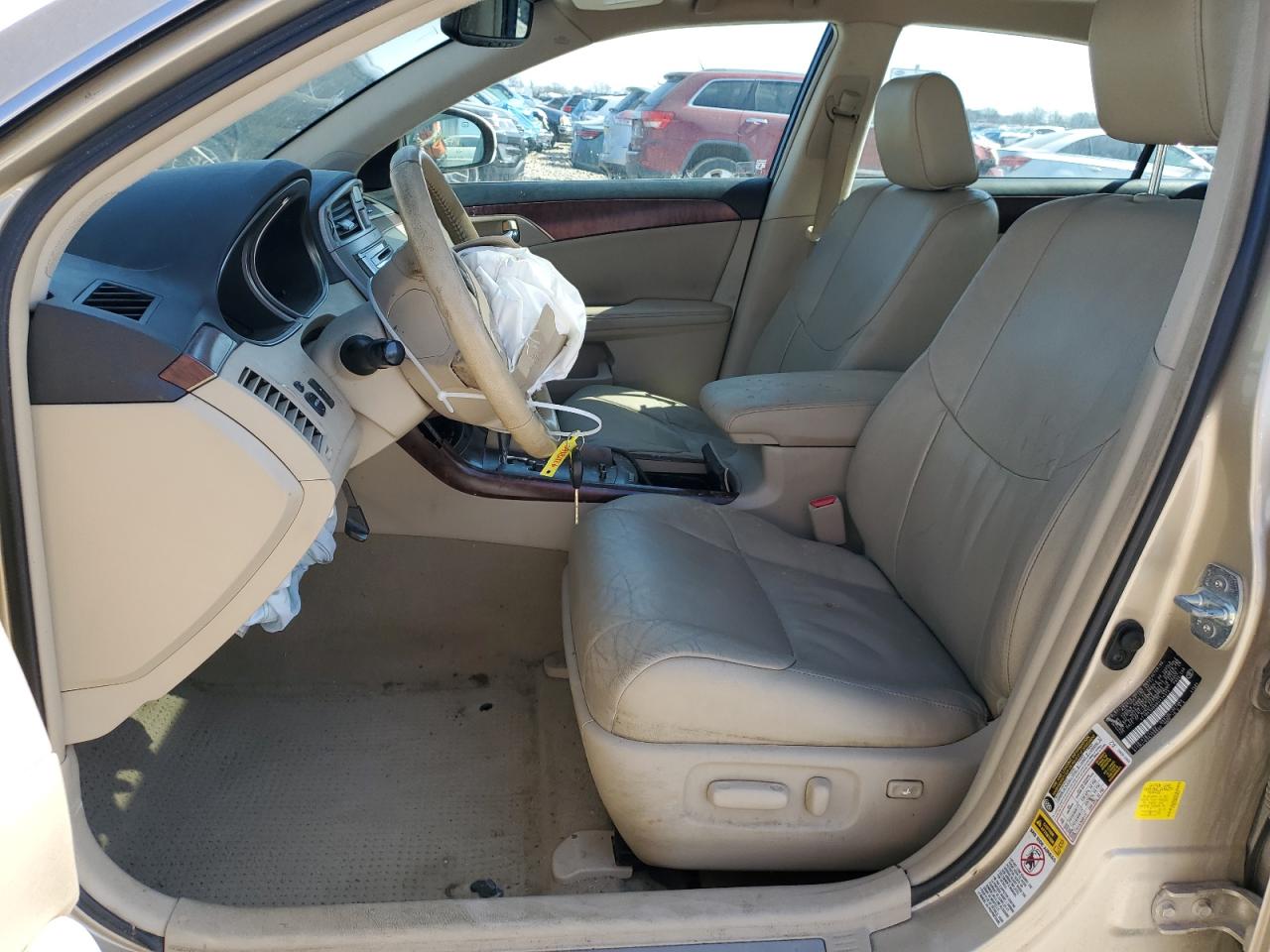 2011 Toyota Avalon - Image 7