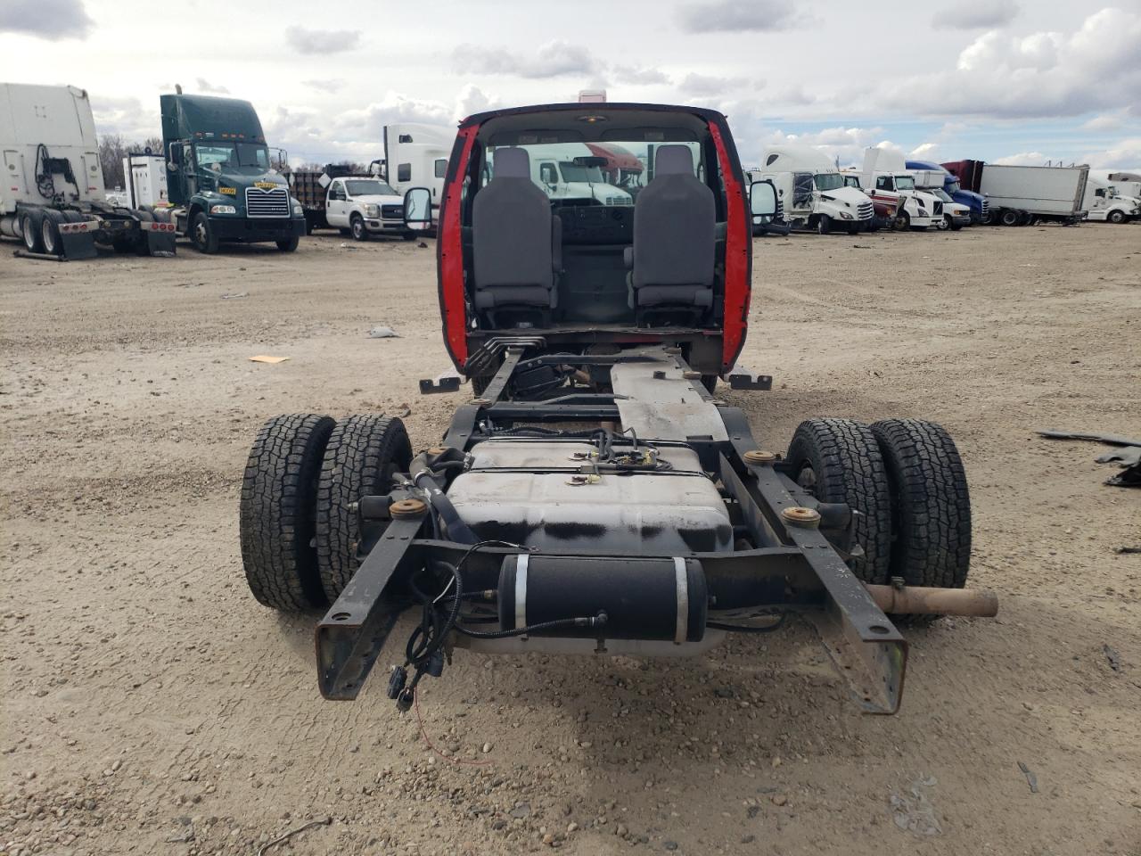 2016 Ford Econoline - Image 6