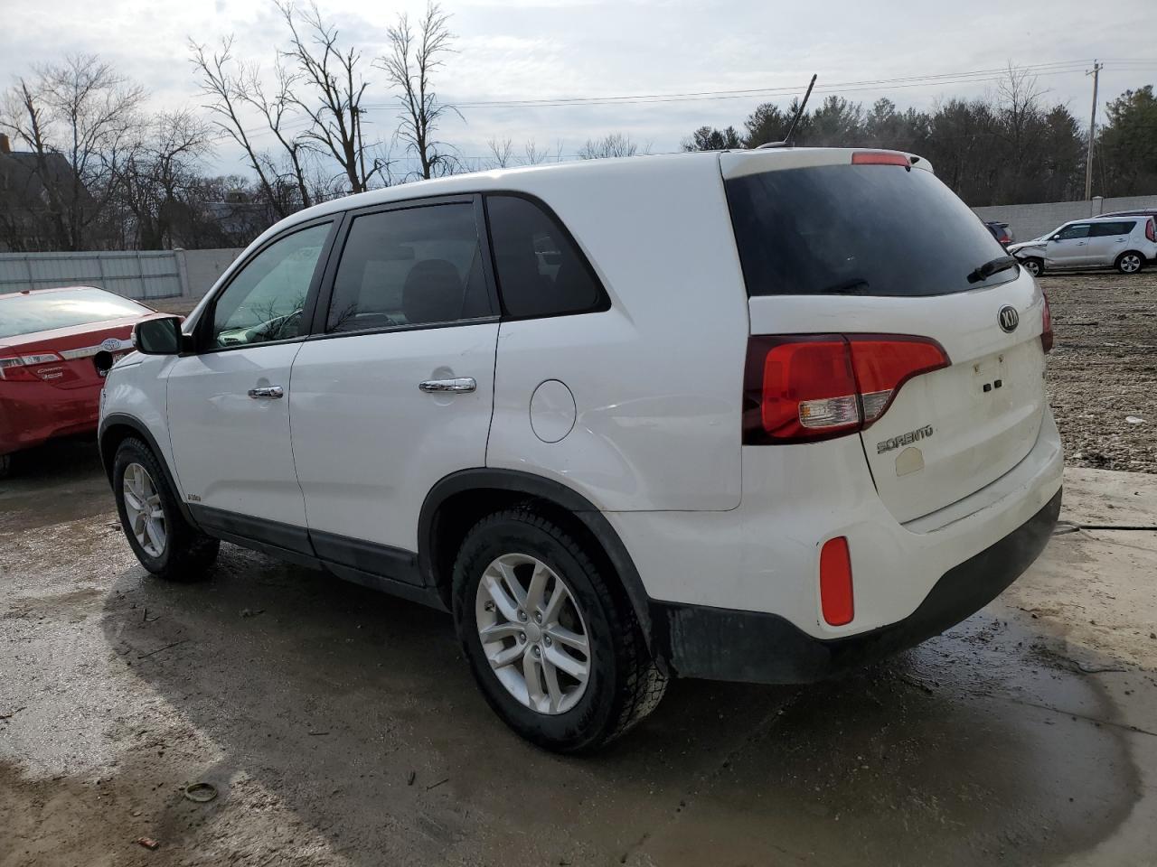 2015 Kia Sorento - Image 2