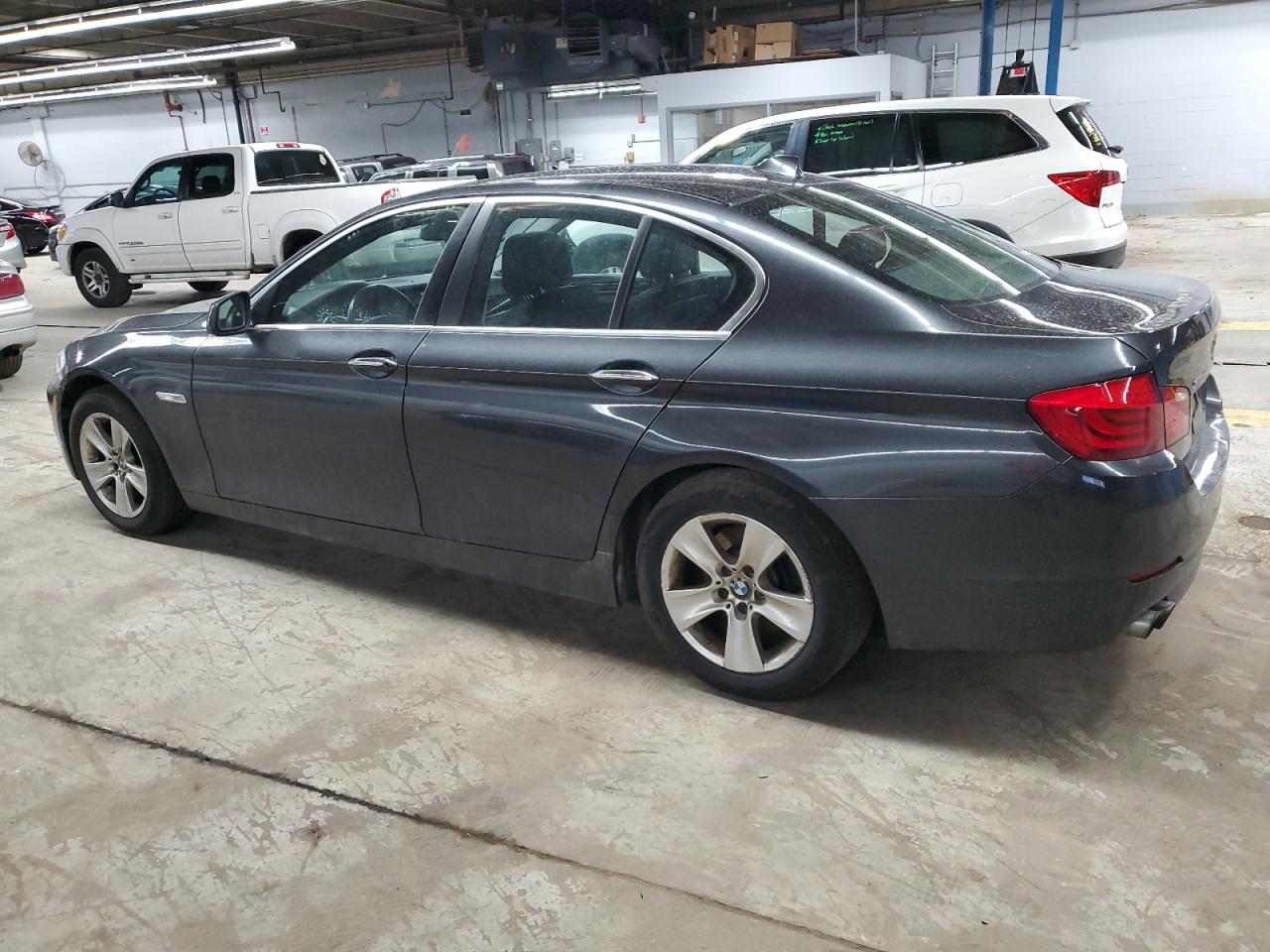 2013 BMW 5er - Image 2