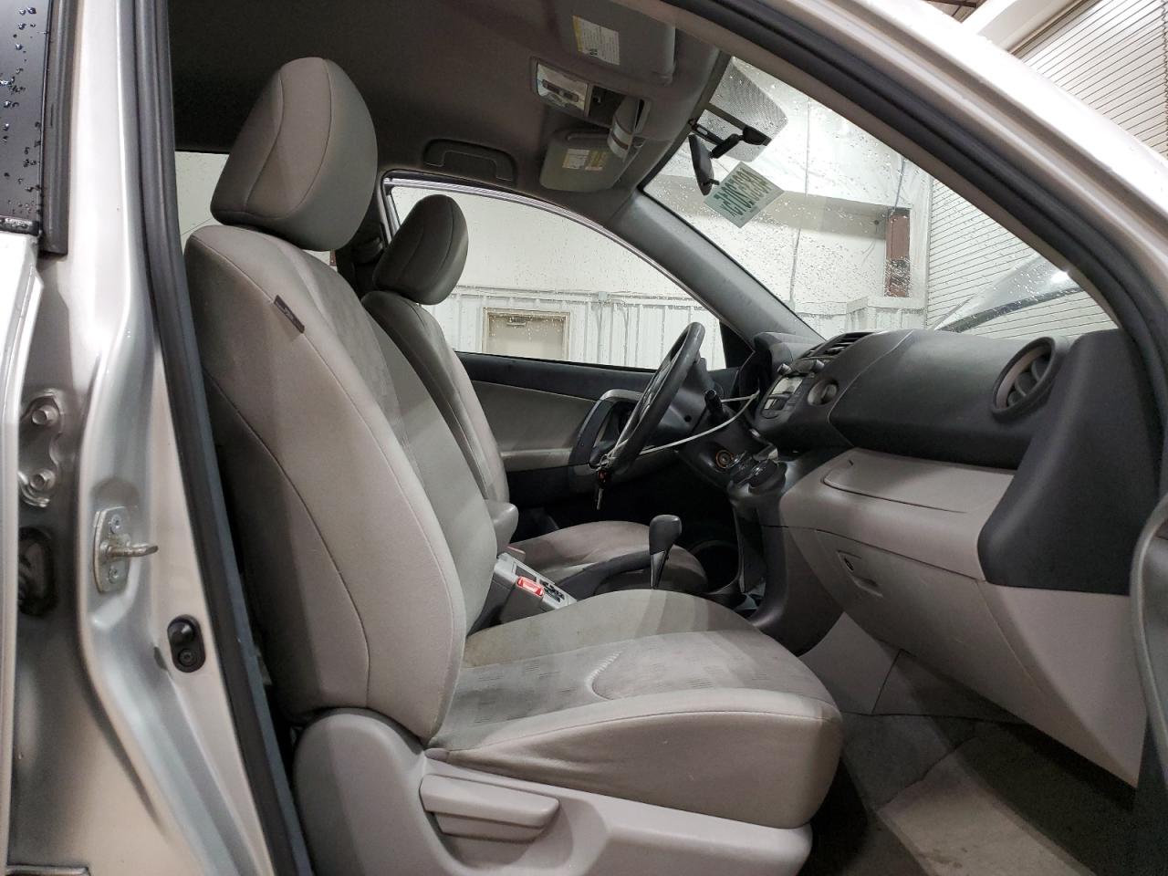 2009 Toyota RAV 4 - Image 7
