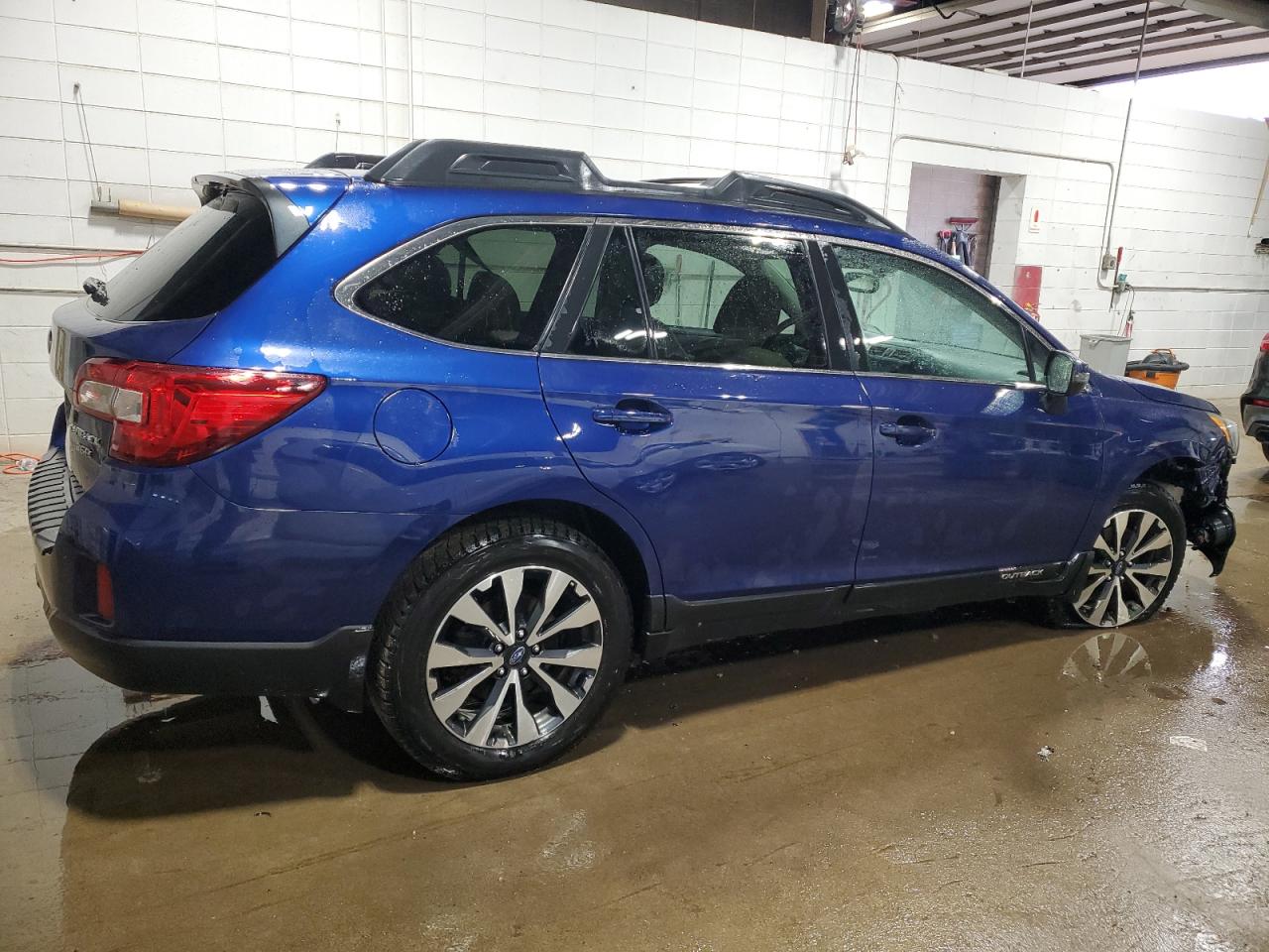 2015 Subaru Outback - Image 3