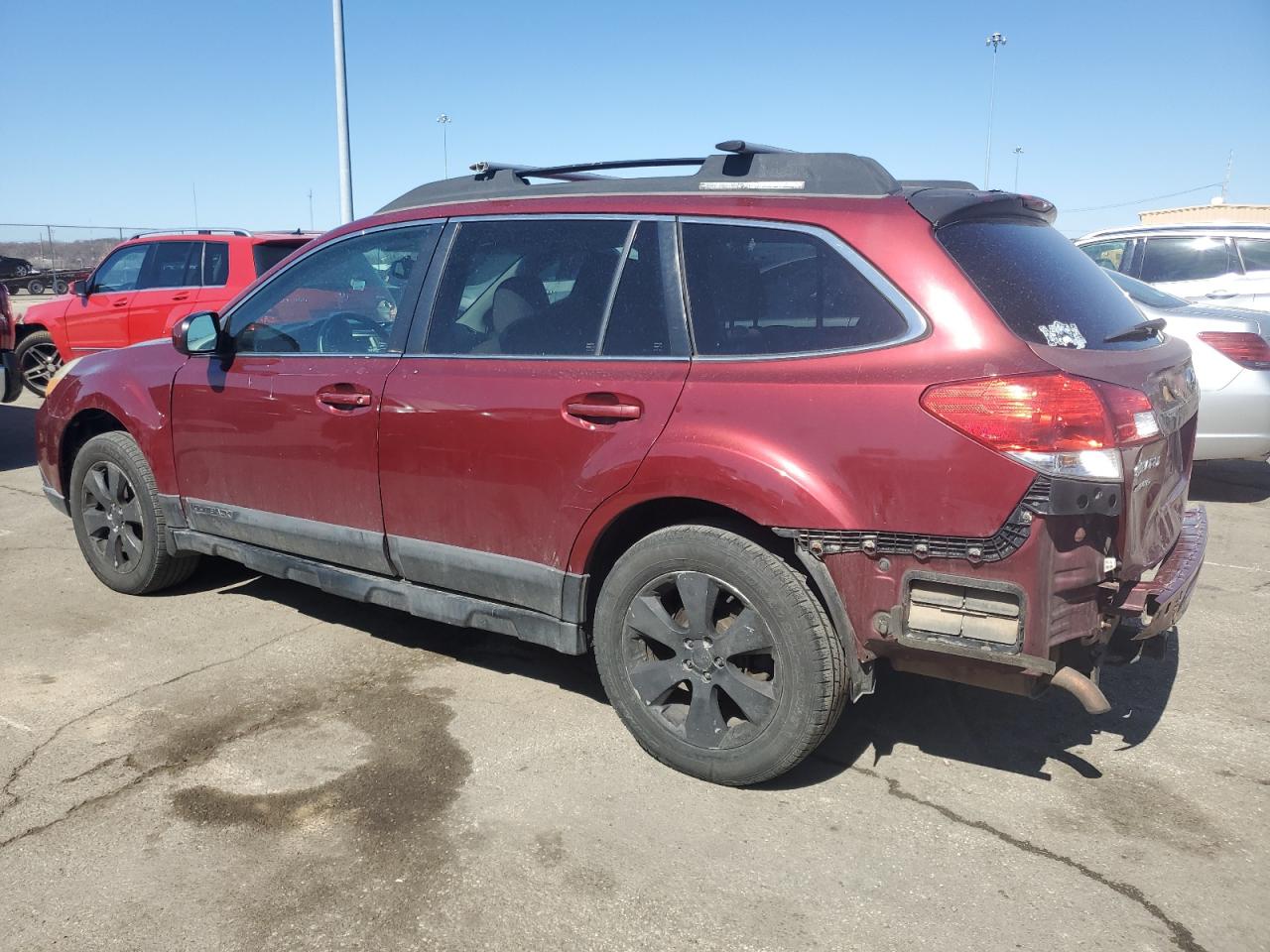 2011 Subaru Outback - Image 2