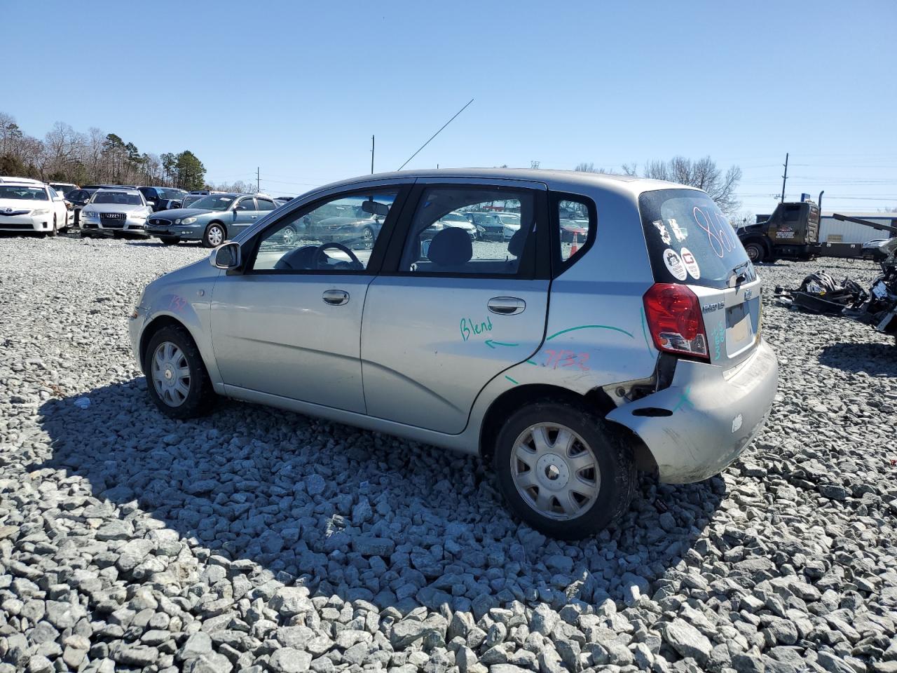 2005 Chevrolet Aveo - Image 2