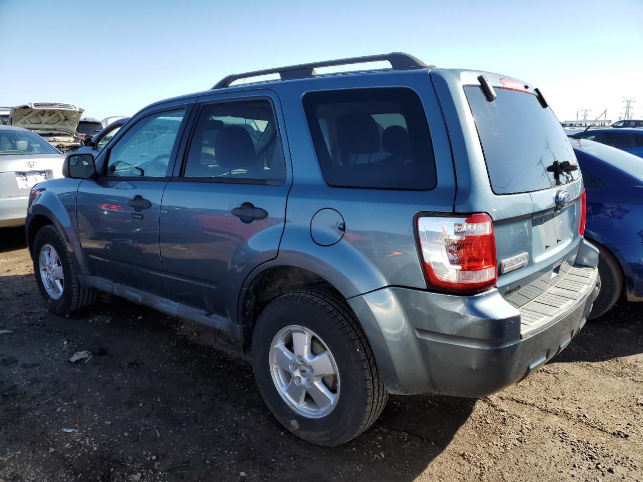 2011 Ford Escape - Image 2