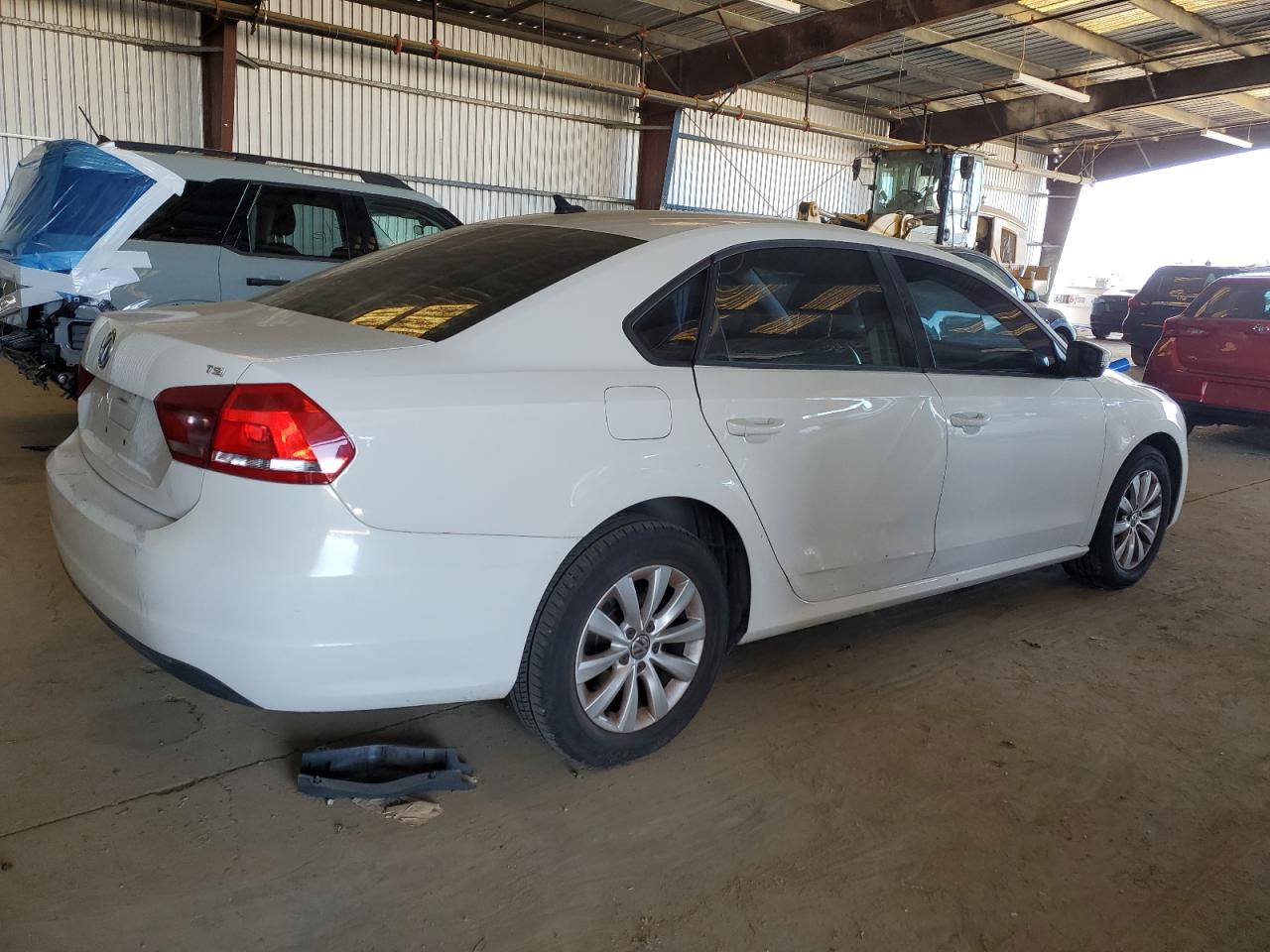 2015 Volkswagen Passat - Image 3