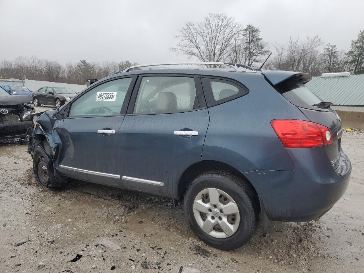2014 Nissan Rogue - Image 2