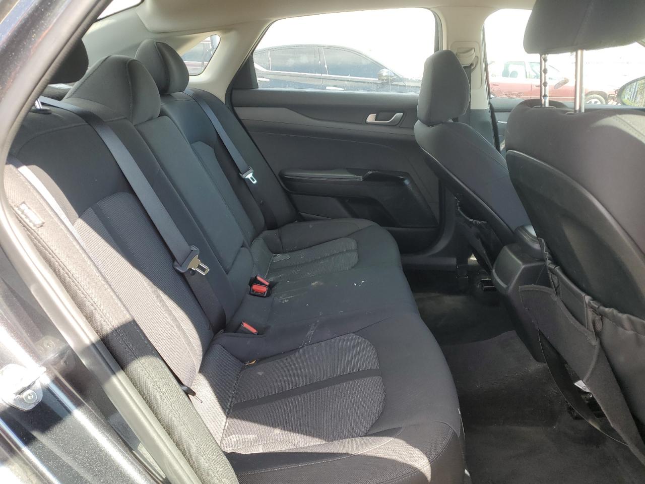 2021 Kia K5 - Image 10