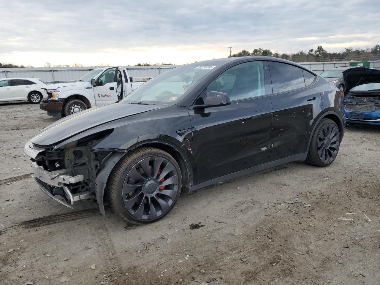 Fredericksburg, VA에서 판매 중인 2021 Tesla Model Y - Front End