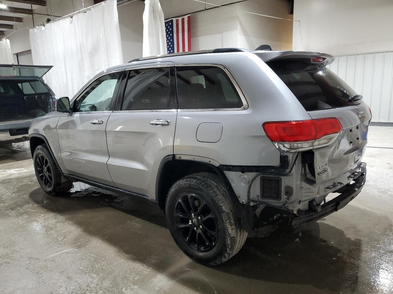 2015 Jeep Grand Cherokee - Image 2