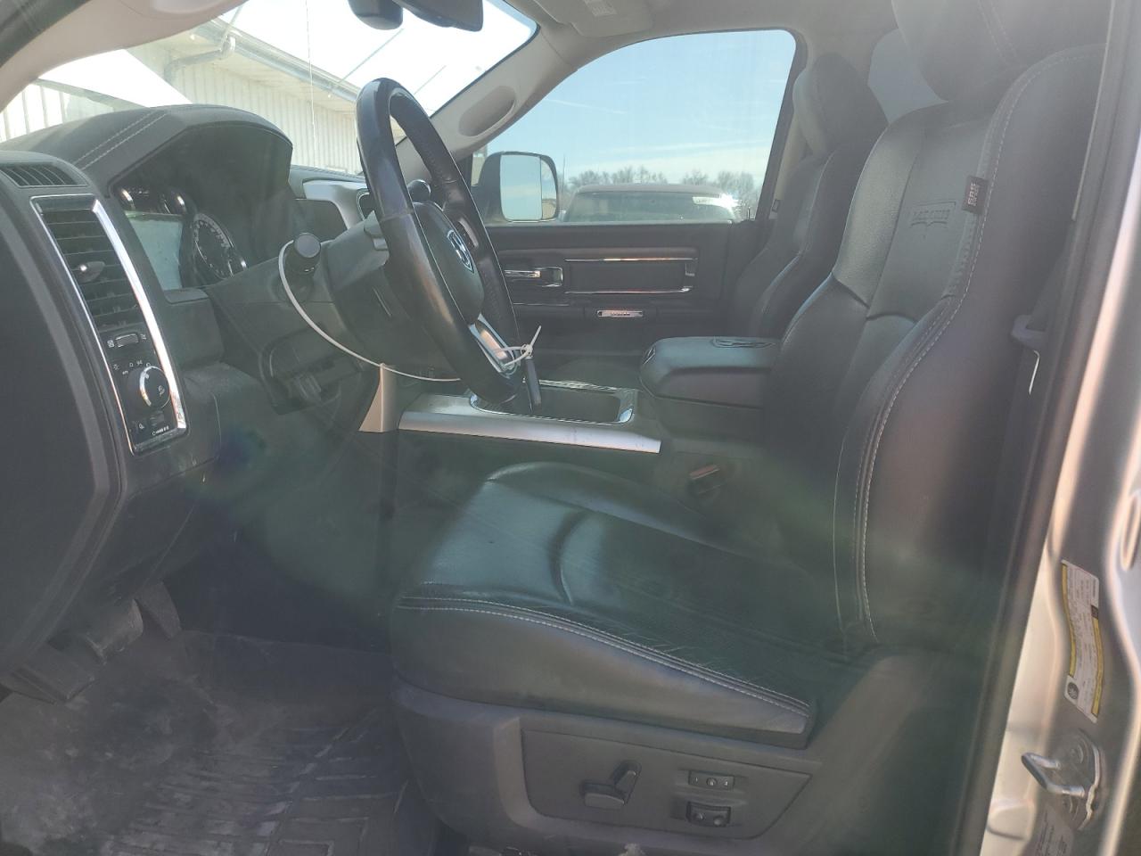 2017 RAM 2500 - Image 7