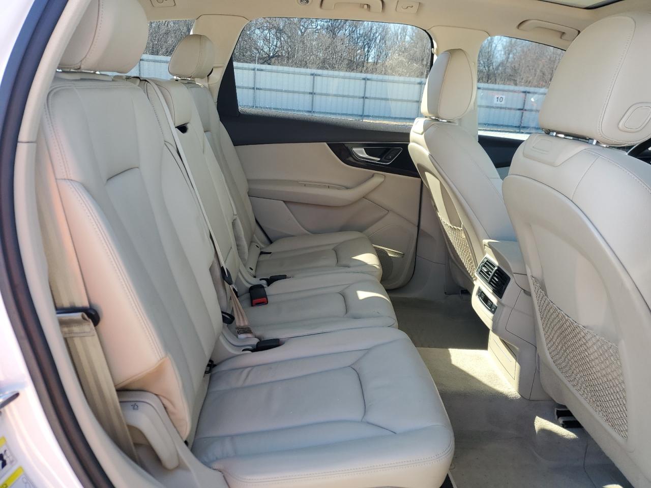2017 Audi Q7 - Image 11