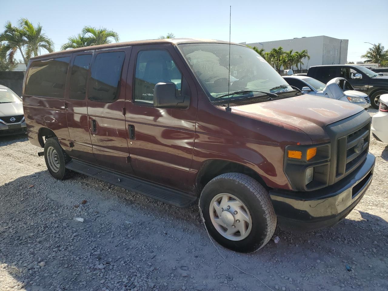 2011 Ford Econoline - Image 4