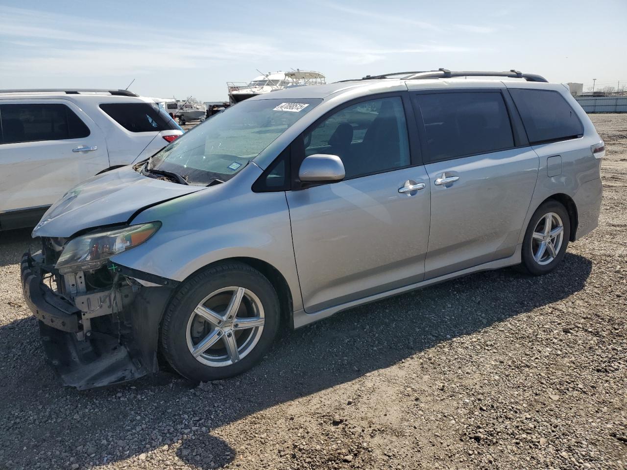 2014 Toyota Sienna - Image 1