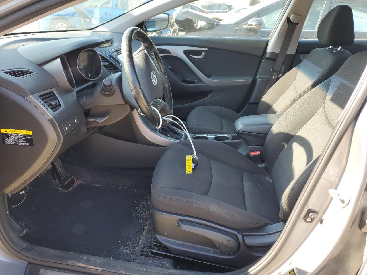 2016 Hyundai Elantra - Image 7