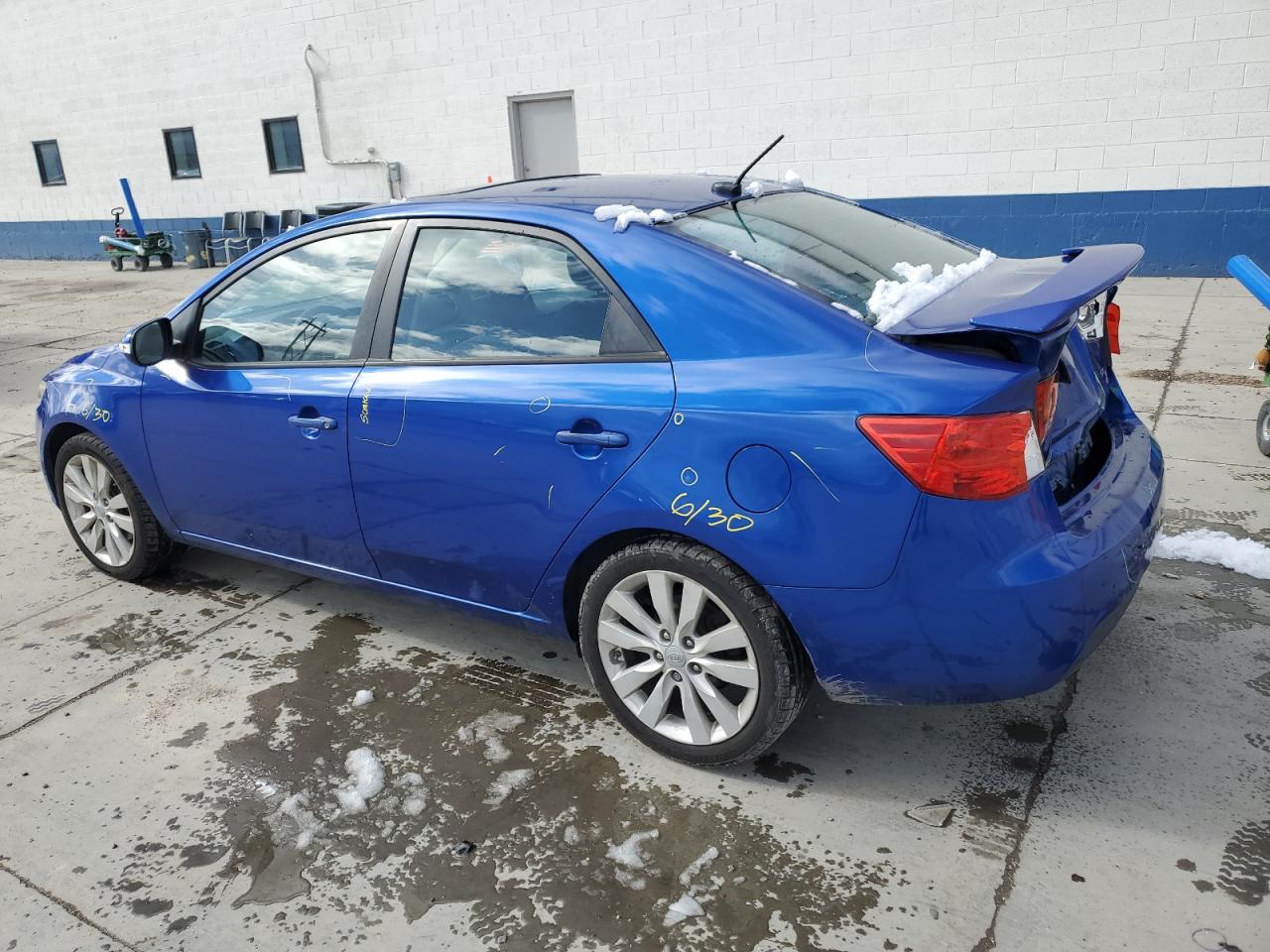 2010 Kia Forte - Image 2