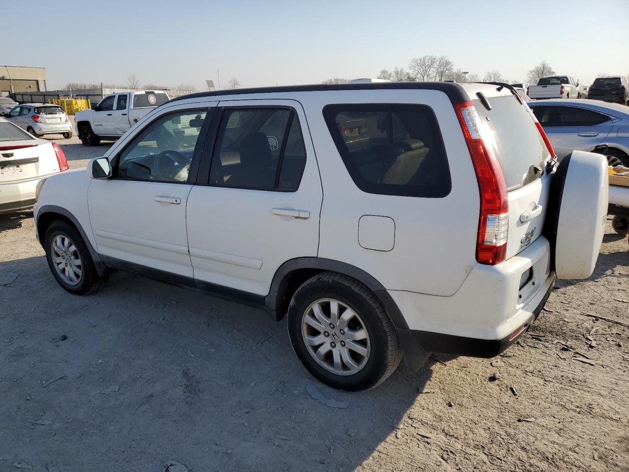 2005 Honda CR-V - Image 2