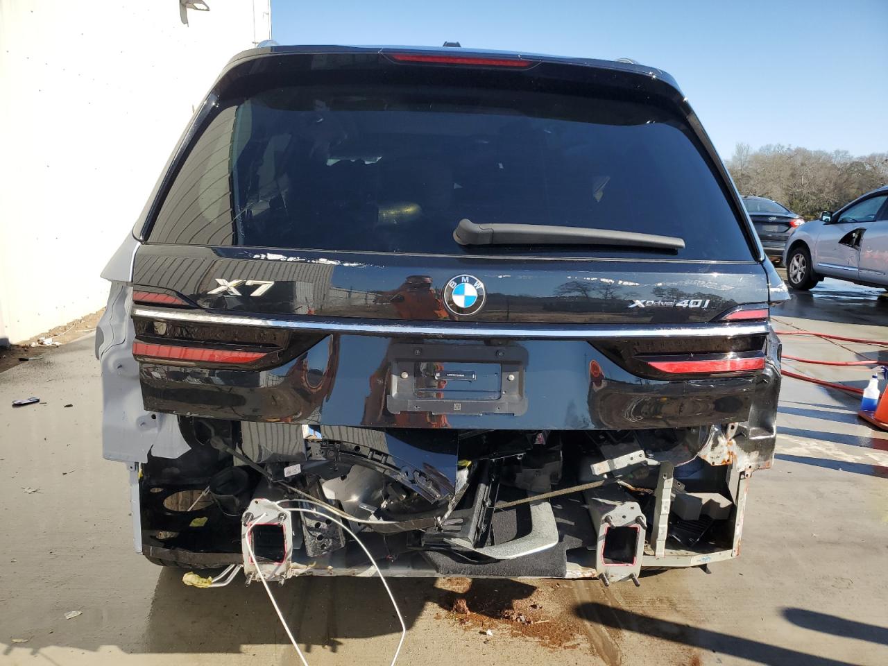 2024 BMW X7 - Image 6
