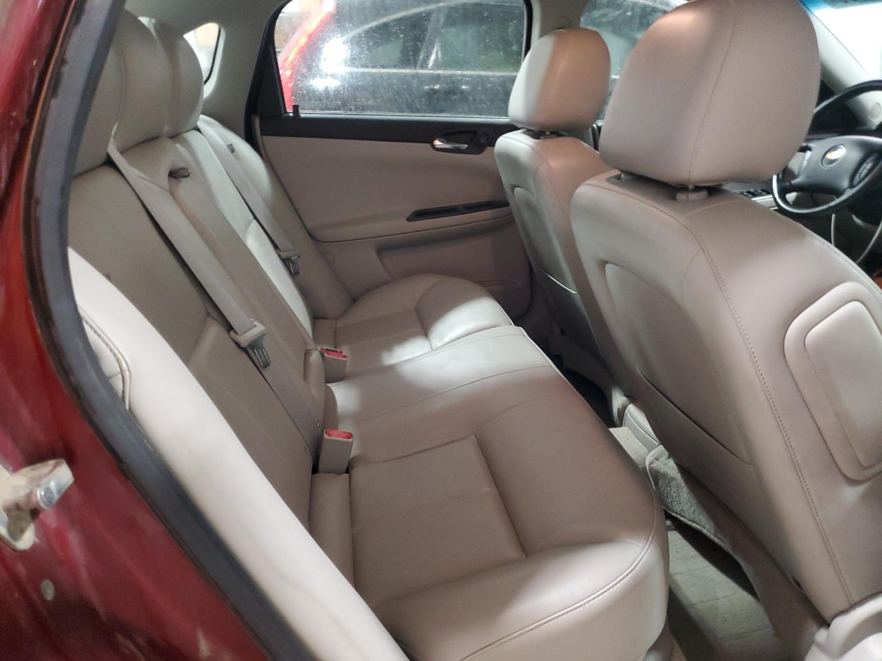 2011 Chevrolet Impala - Image 10
