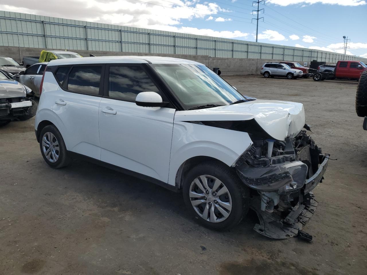 2022 Kia Soul - Image 4