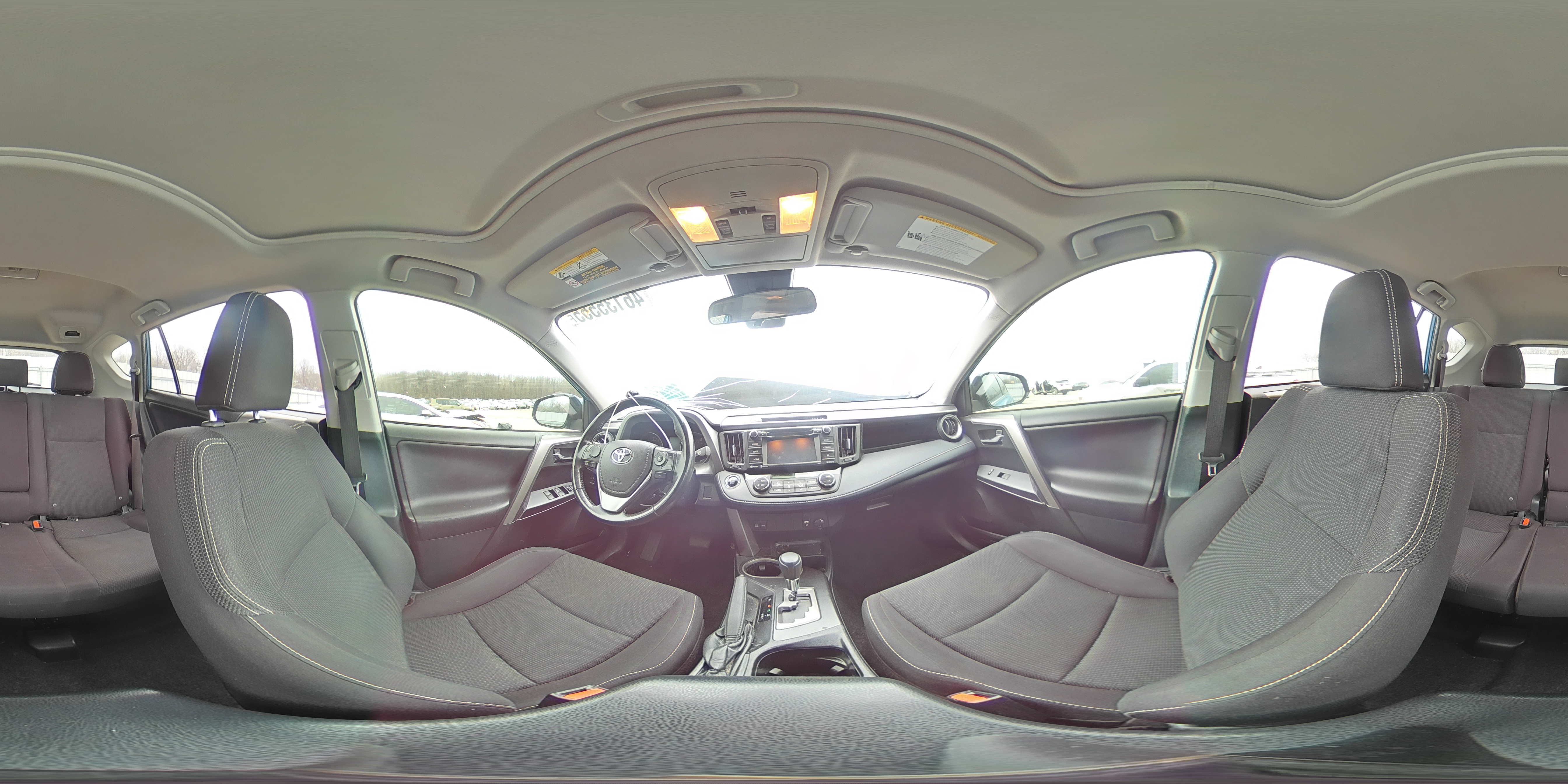 2018 Toyota RAV 4 - Image 14