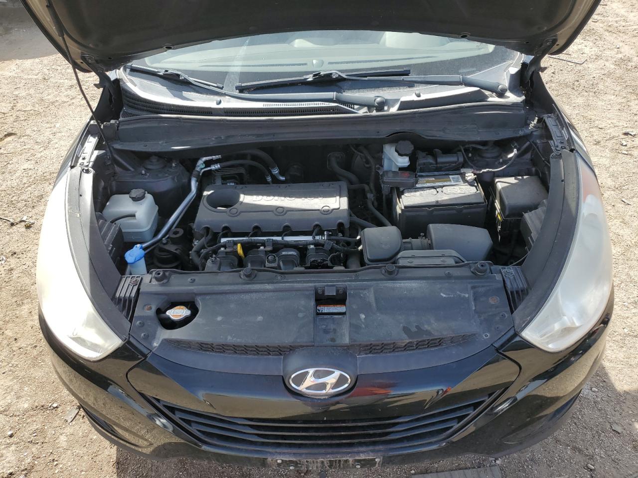 2011 Hyundai Tucson - Image 12