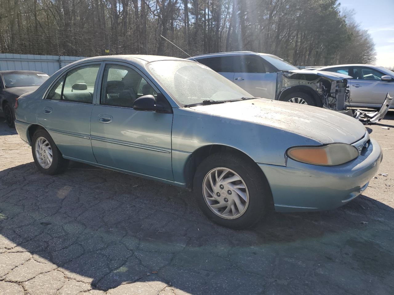 1999 Ford Escort - Image 4