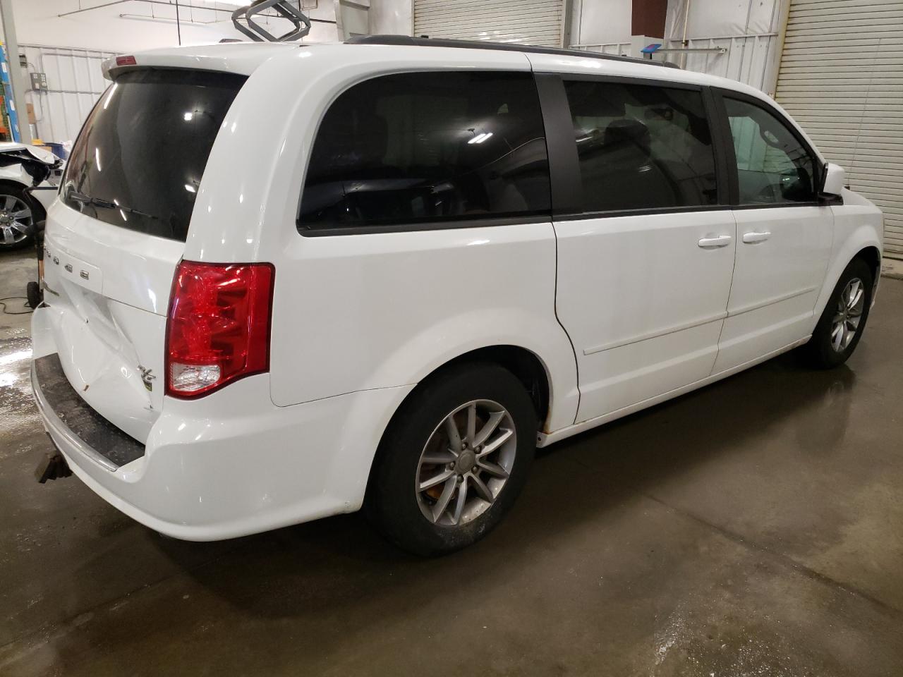 2014 Dodge Caravan - Image 3